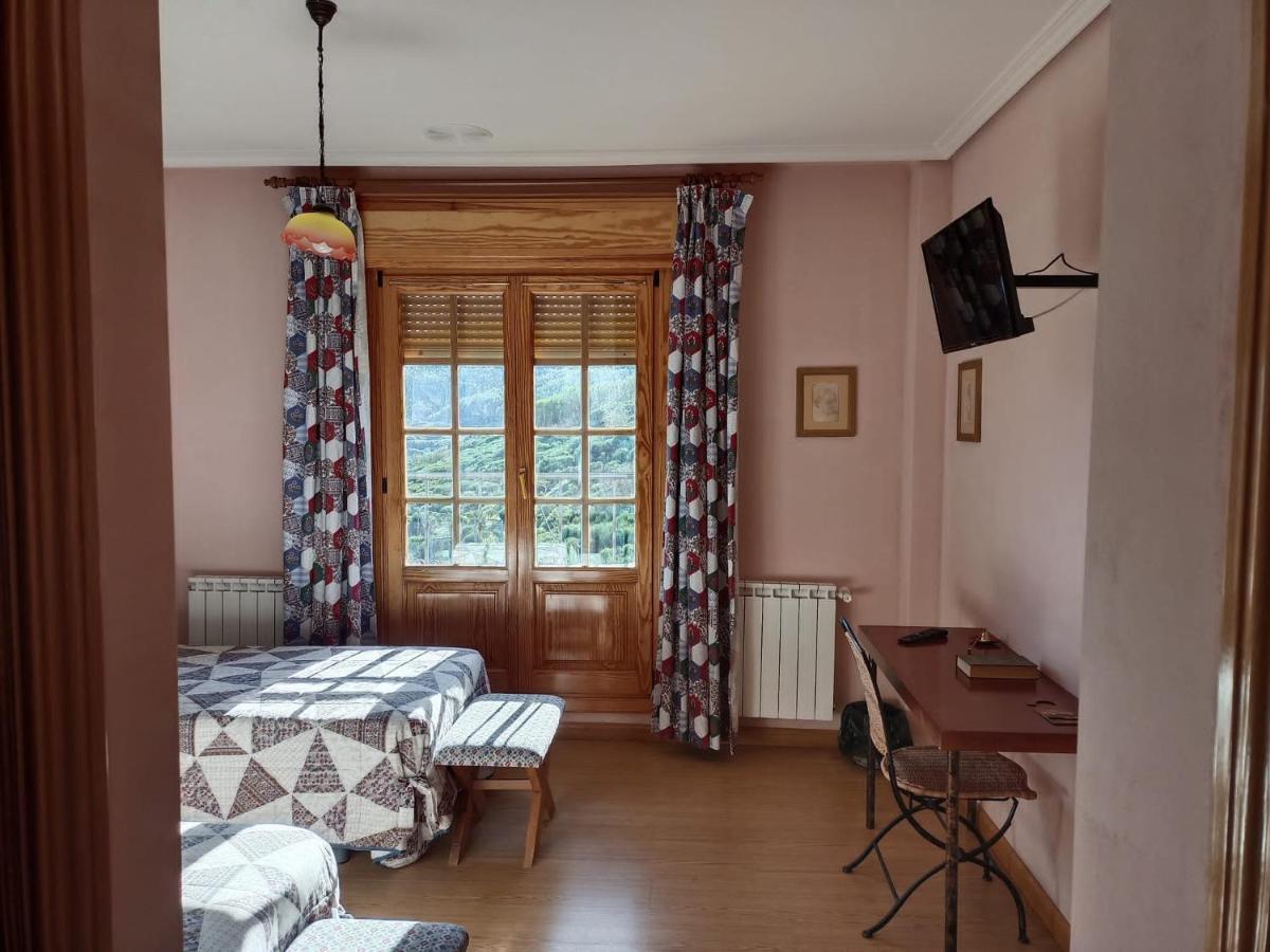 Hotel Pico Espiguete Alba de los Cardaños Dış mekan fotoğraf